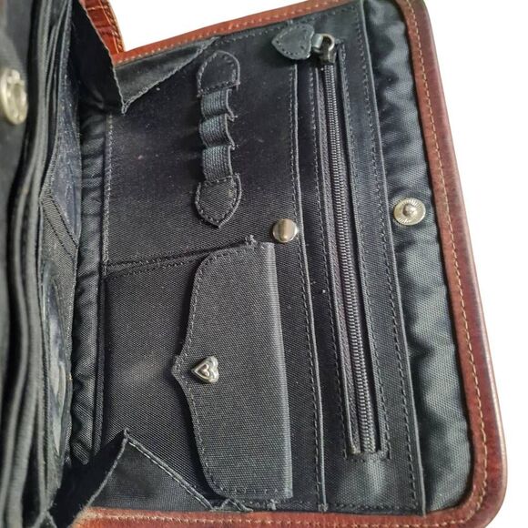 Brighton “Gillian” Organizer Crossbody Bag – Brown Croc Embossed Leather - Picture 7 of 11